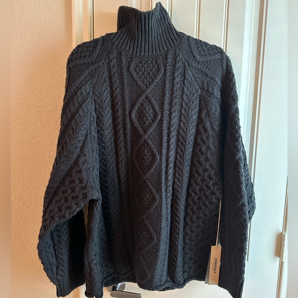 ESSENTIALS FEAR OF GOD SWEATER